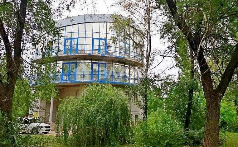 Коммерческое помещение 1090.00м², эт. 3, фото 4