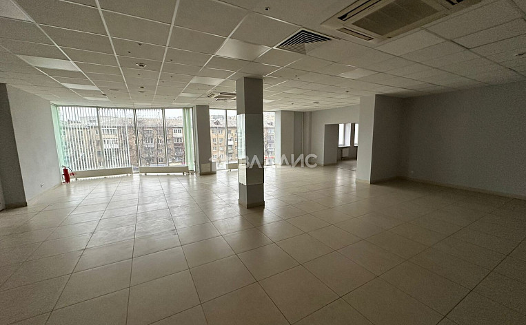 Коммерческое помещение 182.00м², эт. 3, фото 8