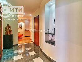 6-комнатная квартира, 220 м2