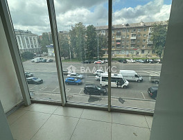 Коммерческое помещение 182.00м²