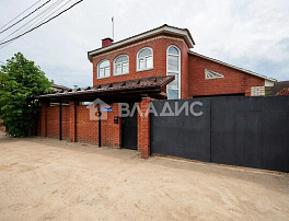 Дом 166.00м²