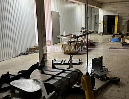 Коммерческое помещение 608.80м²