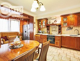 4-комнатная квартира, 142.4 м2