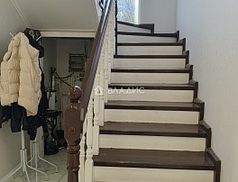 Дом 210.00м²