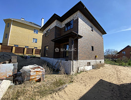 Дом 258.00м²