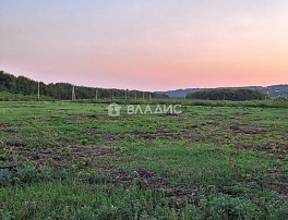 Земельный участок 100.00 соток