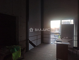 Коммерческое помещение 1550.00м²