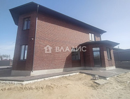 Дом 260.00м²