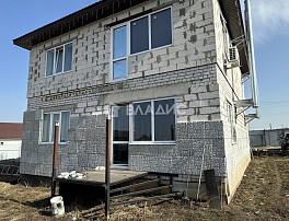 Дом 170.00м²