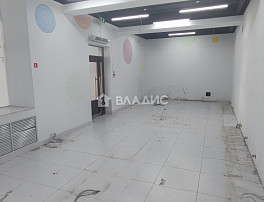 Коммерческое помещение 241.00м²