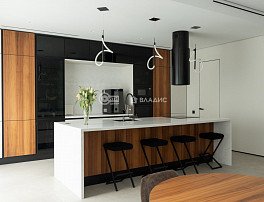 Дом, 397.6 м2, 5.4 сотка