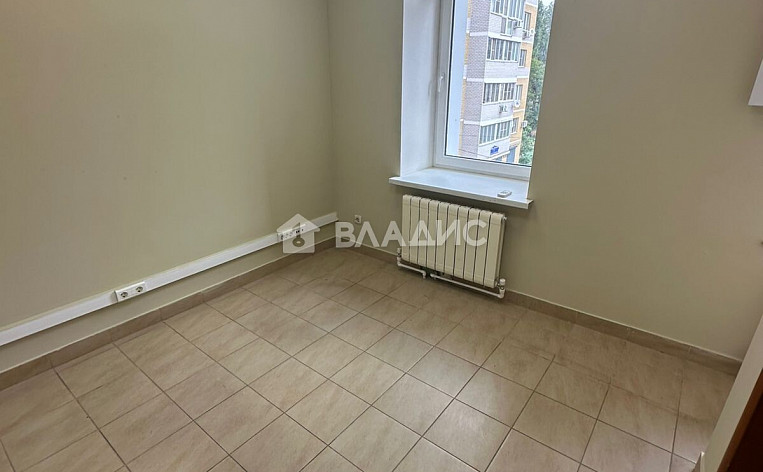 Коммерческое помещение 182.00м², эт. 3, фото 8