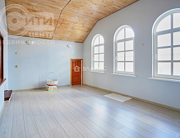 Дом 324.00м²
