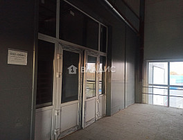 Коммерческое помещение 1550.00м²