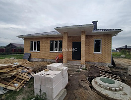 Дом 100.00м²