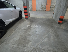 Машиноместо 17.70м²