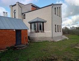 Дом, 228.7 м2, 12 сотка